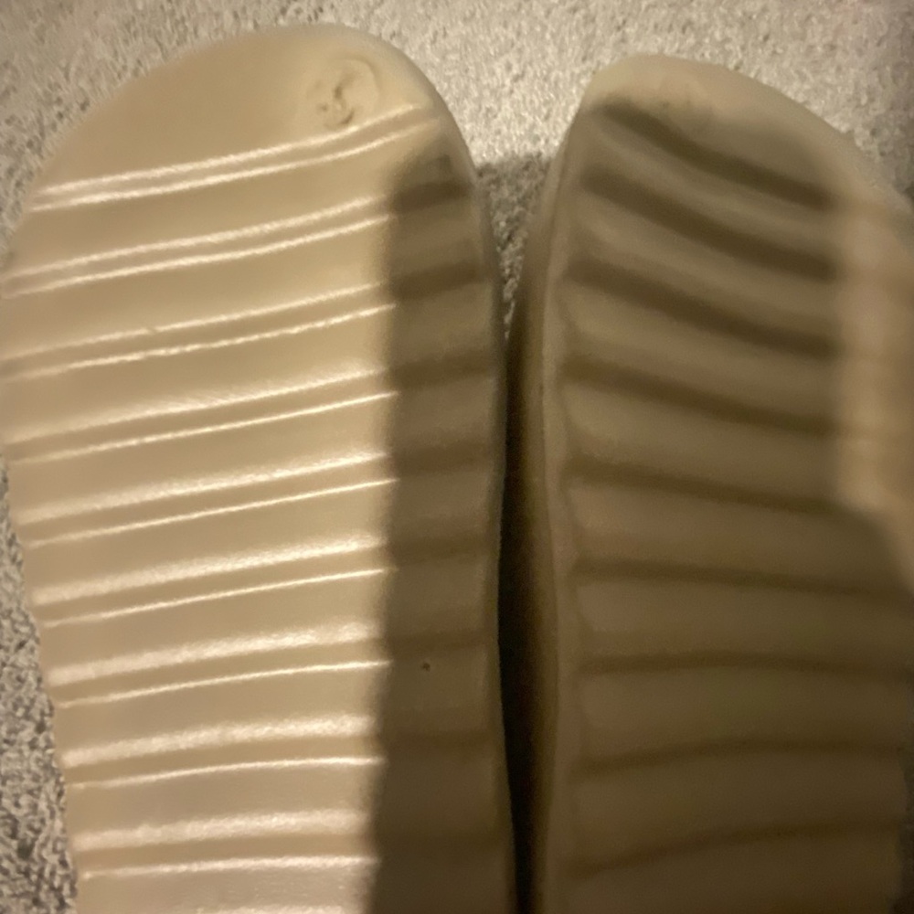 Yeezy Kids Shoes in Beige